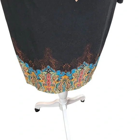 Carmen Marc Valvo Black Dress with Colorful Ornate Design - Picture 6 of 9